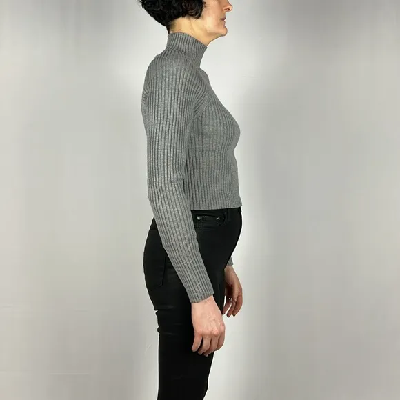 Alice &amp; Olivia Irena Turtleneck Sweater size M