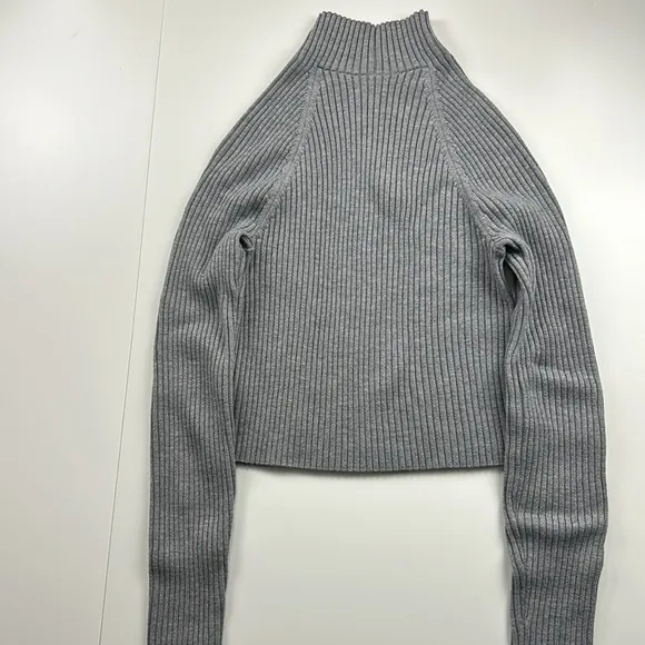 Alice &amp; Olivia Irena Turtleneck Sweater size M