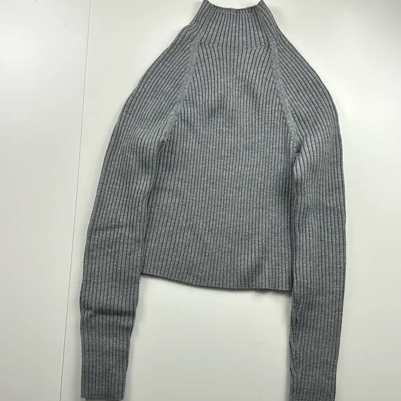 Alice &amp; Olivia Irena Turtleneck Sweater size M