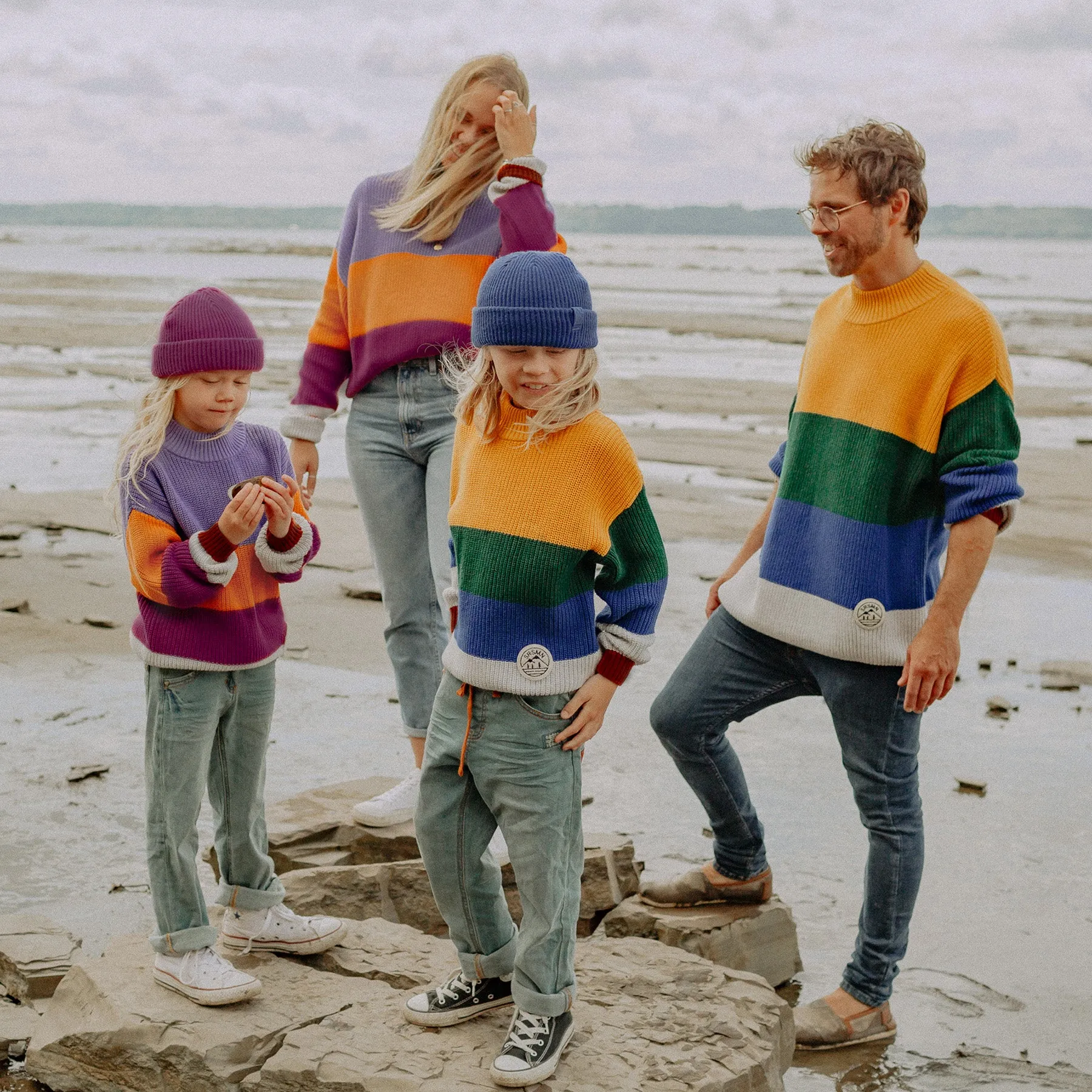 Chandail de maille ligné multicolore, enfant || Multicolor striped sweater, child