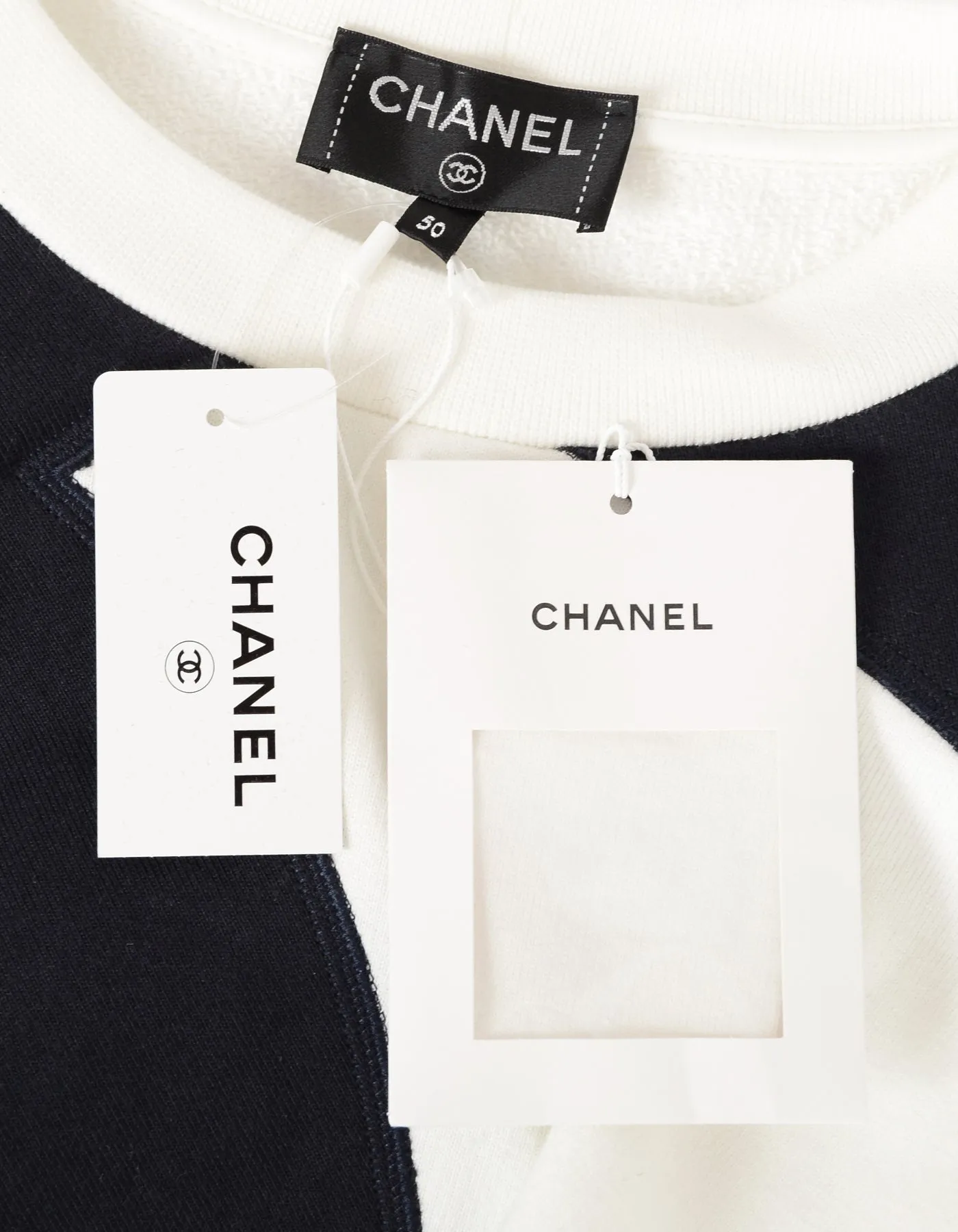 Chanel 2018 Black and White CC Colorblock Crewneck Sweater sz FR 50