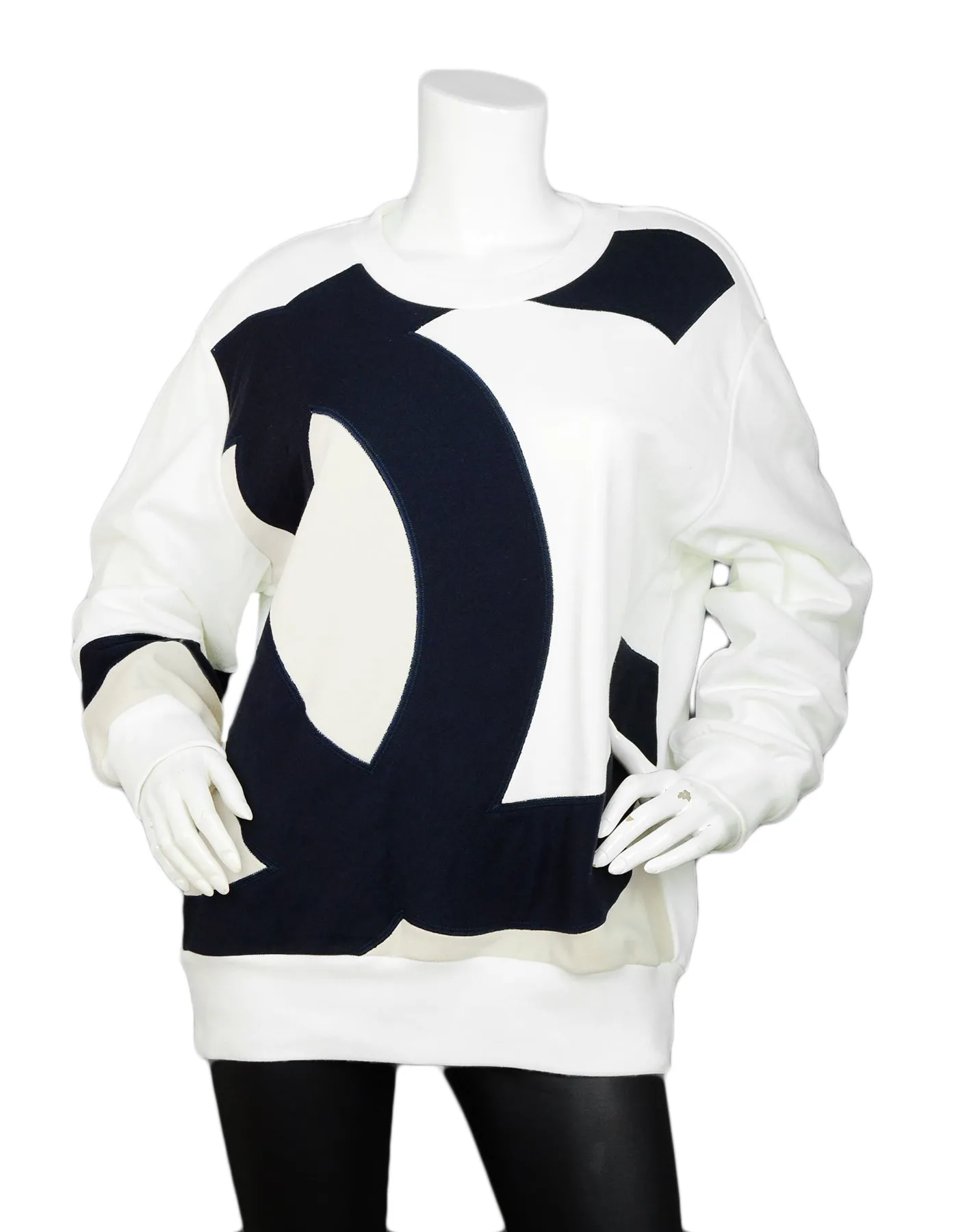 Chanel 2018 Black and White CC Colorblock Crewneck Sweater sz FR 50