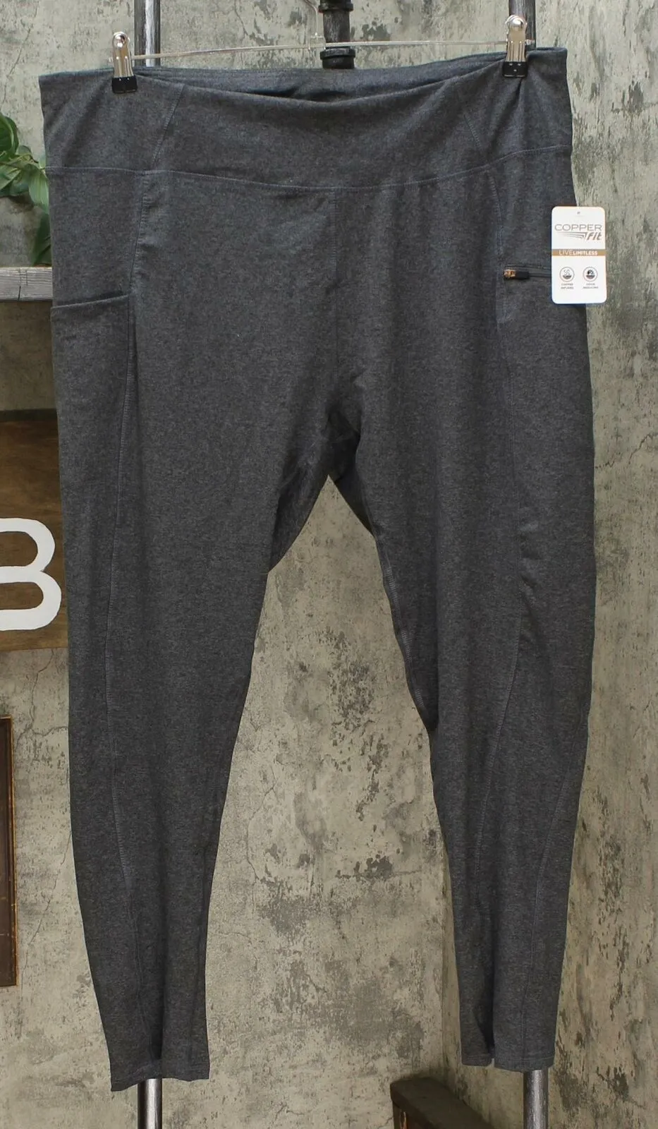 Copper Fit Women's Plus Size Travel Legging With Pockets