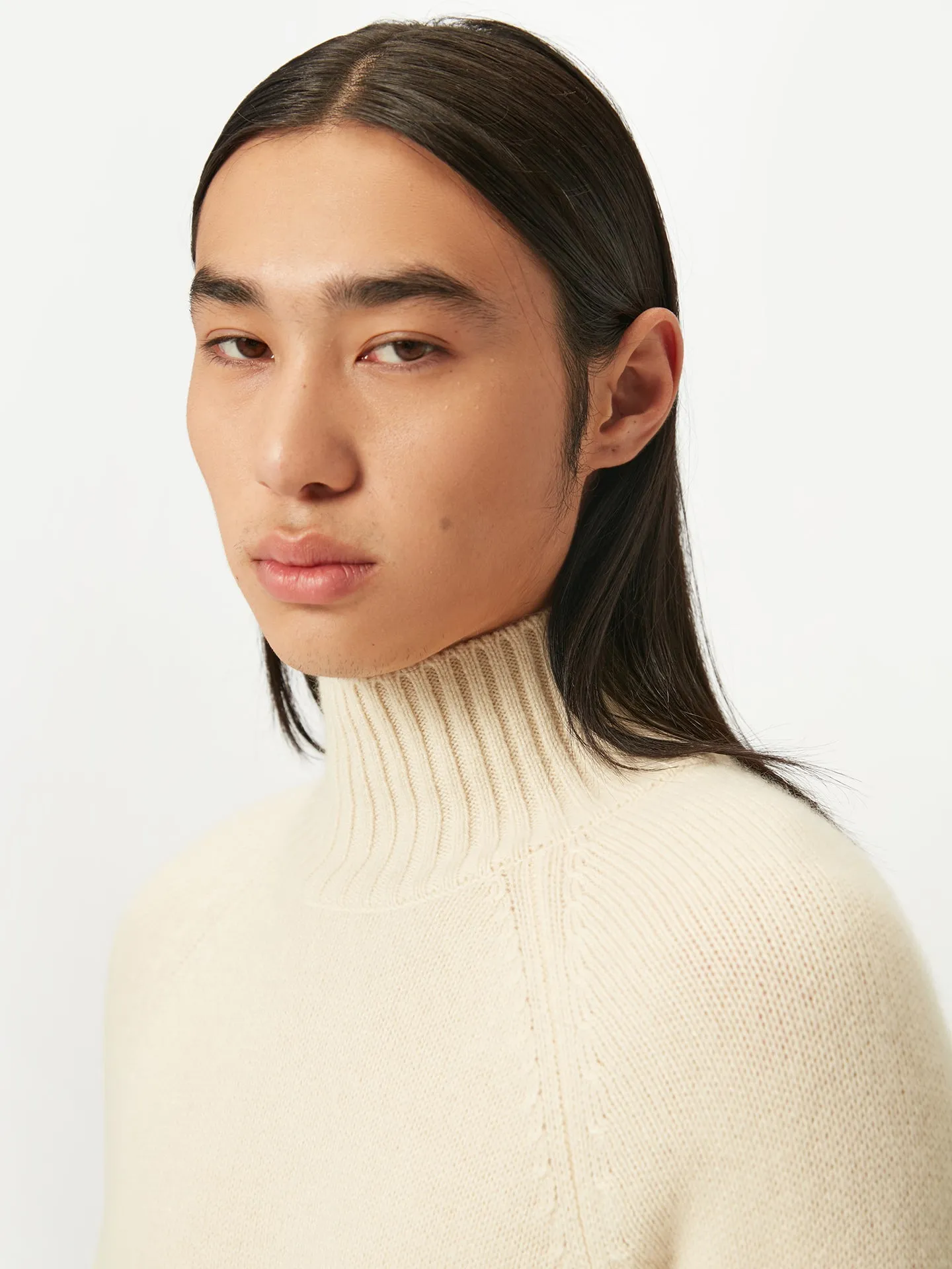 Men's Organic Cashmere Turtleneck with Ribbed Details