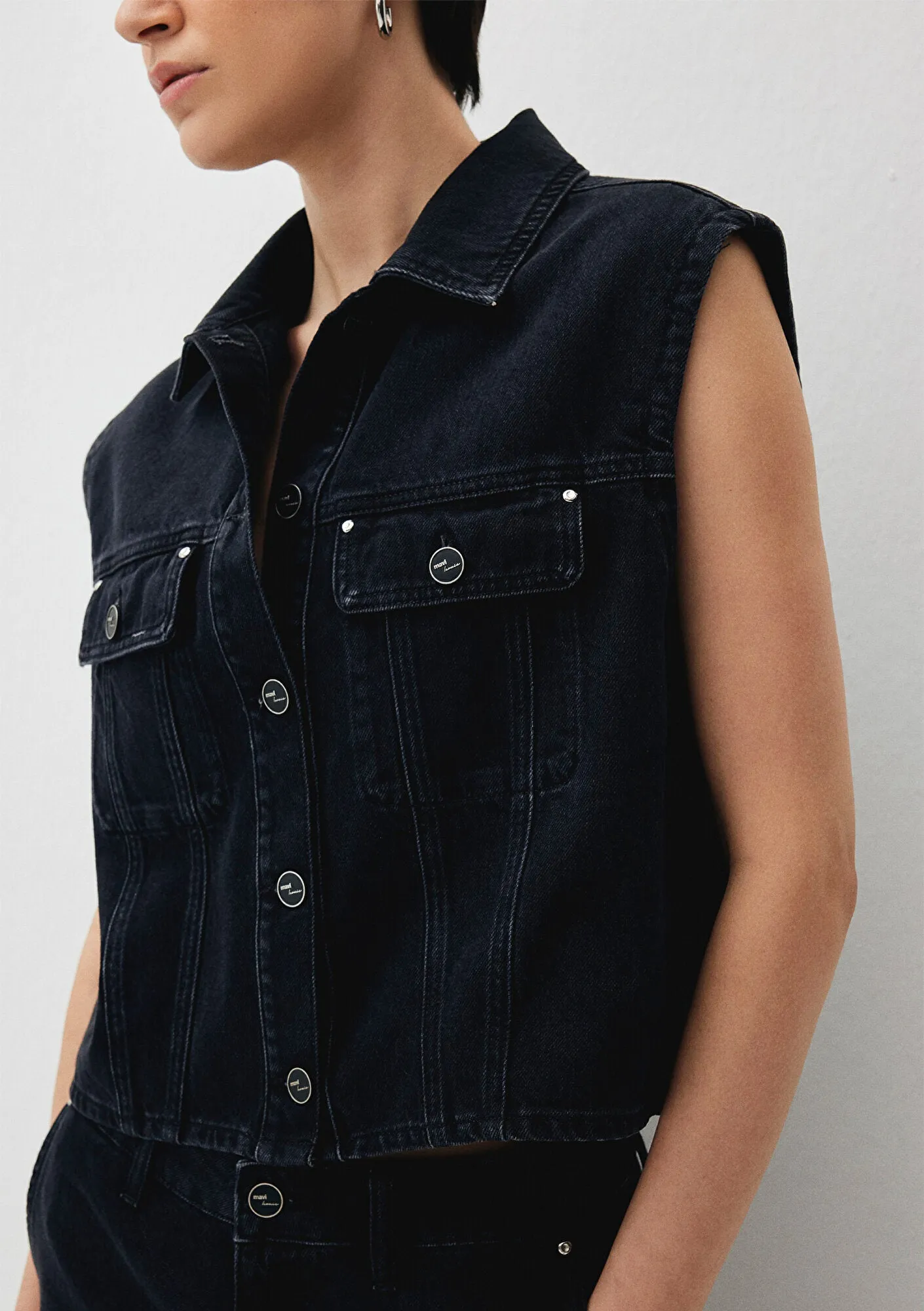 Pearl Dark Smoke Iconic Jean Vest