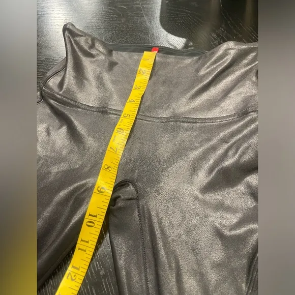 Spanx Faux Leather Moto Leggings size M