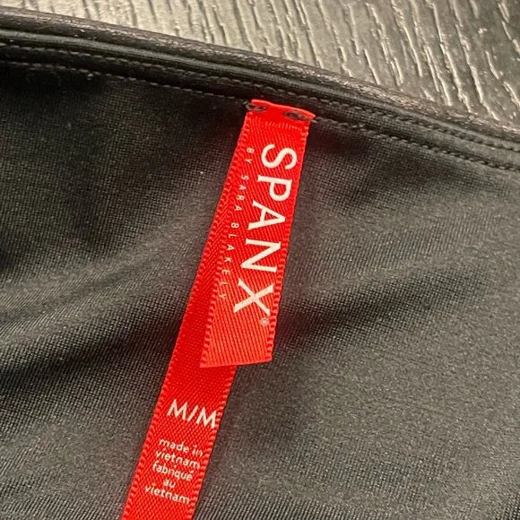 Spanx Faux Leather Moto Leggings size M