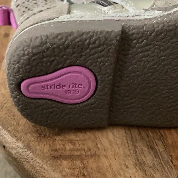 Stride Rite little girls grey leather boot