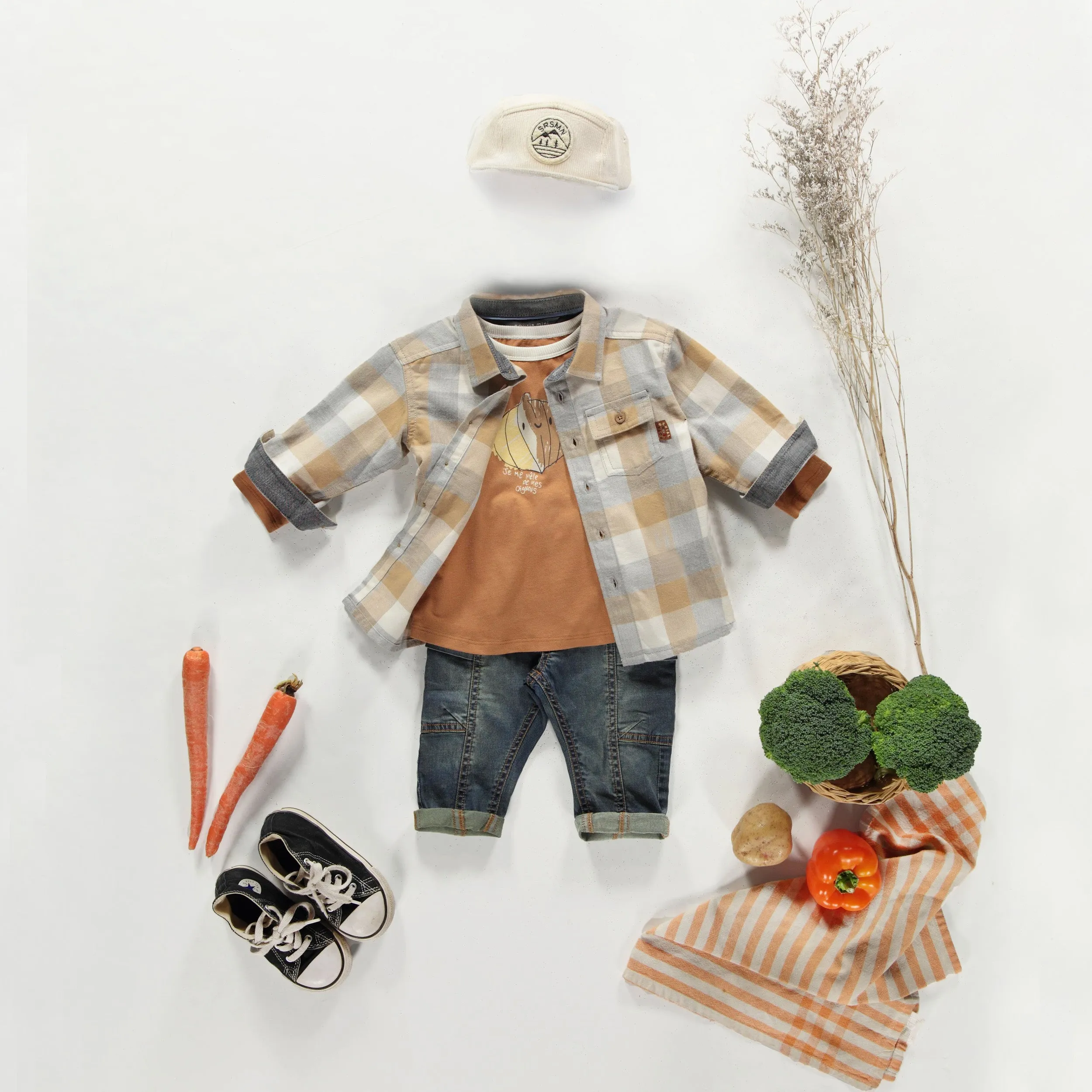 T-shirt brun à manches longues avec illustration d’oignon en coton, bébé || Brown long sleeves t-shirt with an onion illustration in cotton, baby