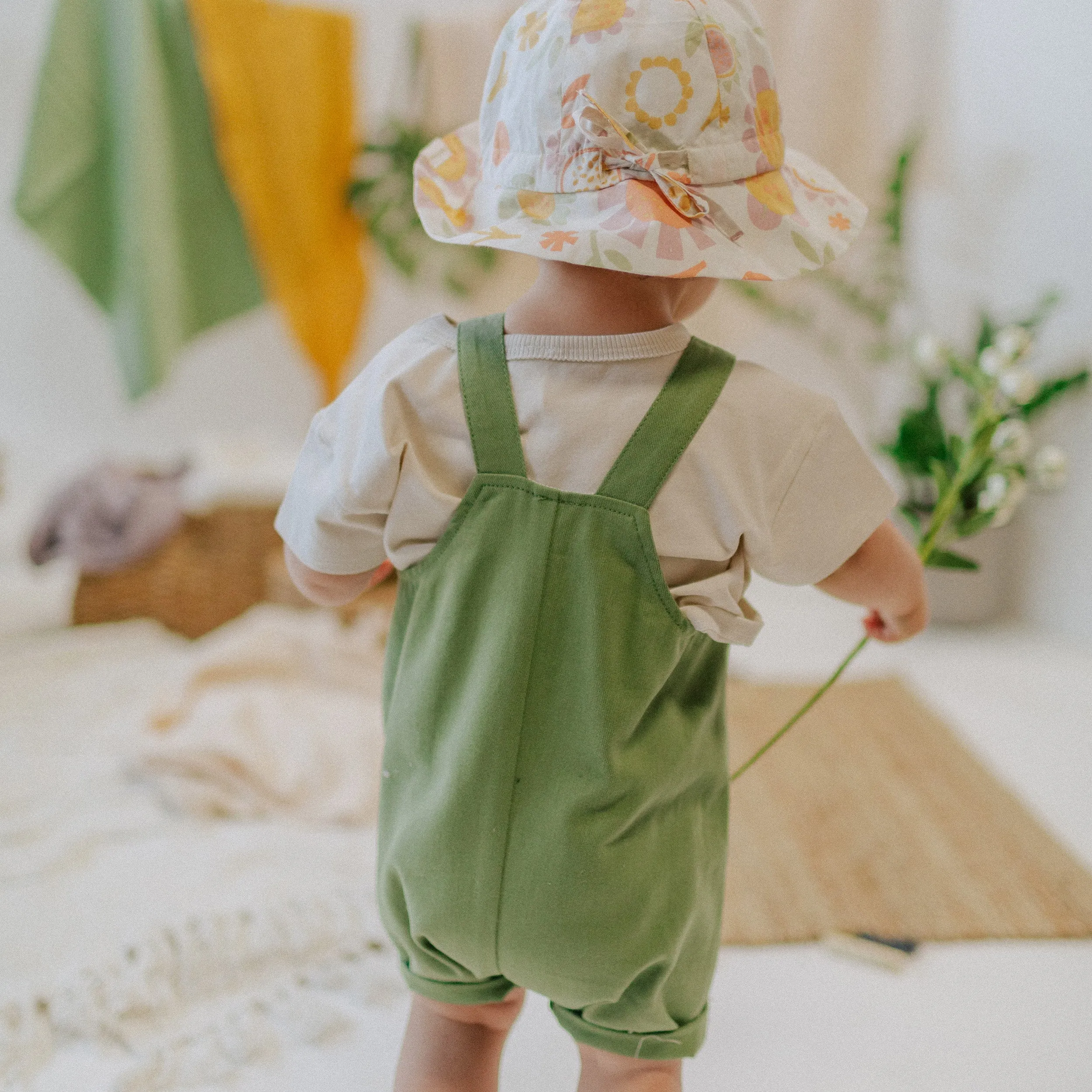 T-shirt crème en coton biologique coupe droite, naissance || Cream t-shirt straight cut in organic cotton, newborn