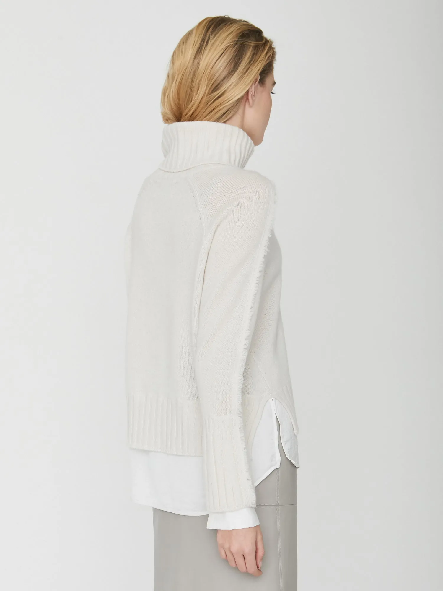 The Jolie Fringe Layered Looker