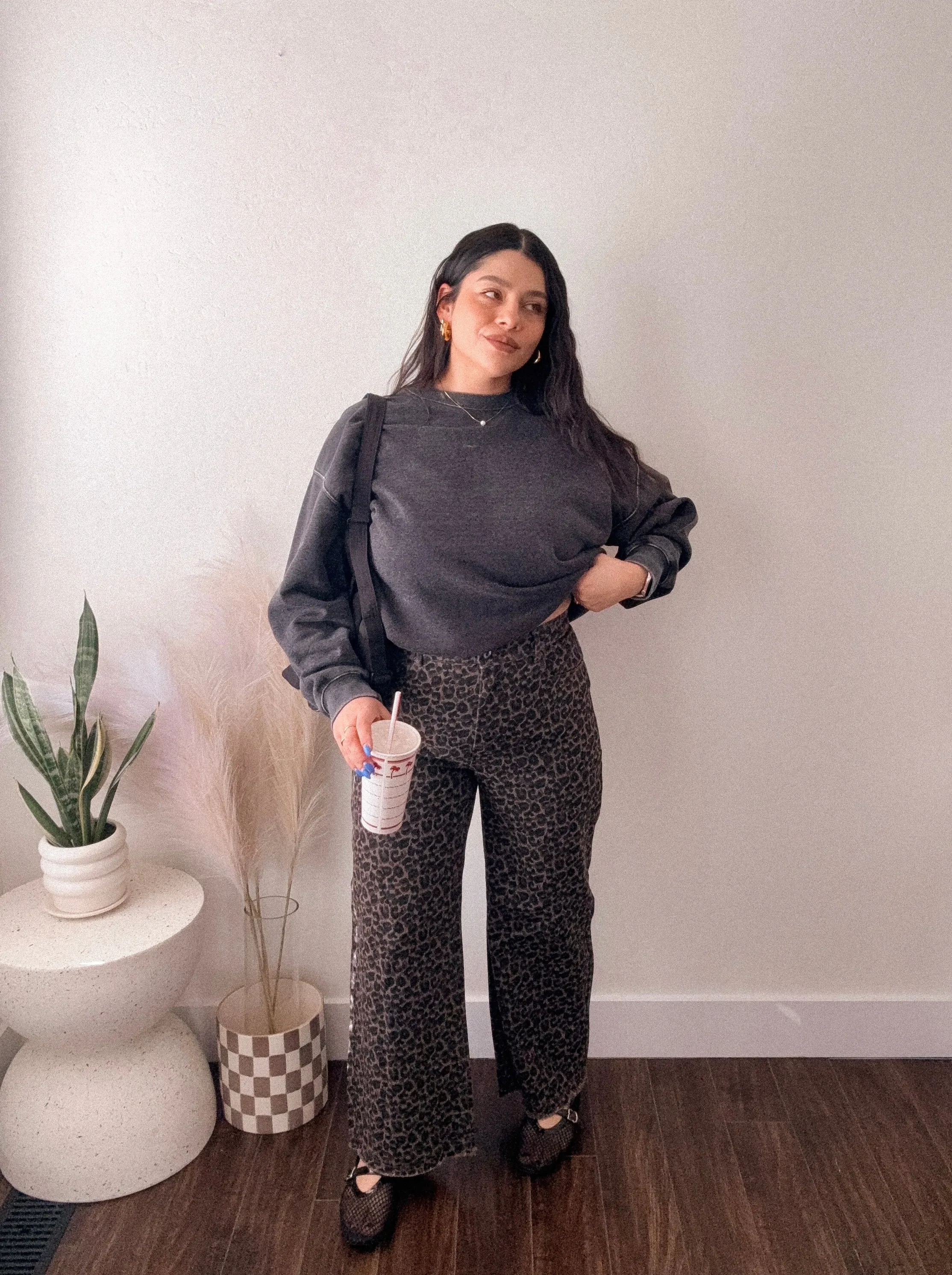 Vintage Wash Classic Crewneck Sweater in Charcoal