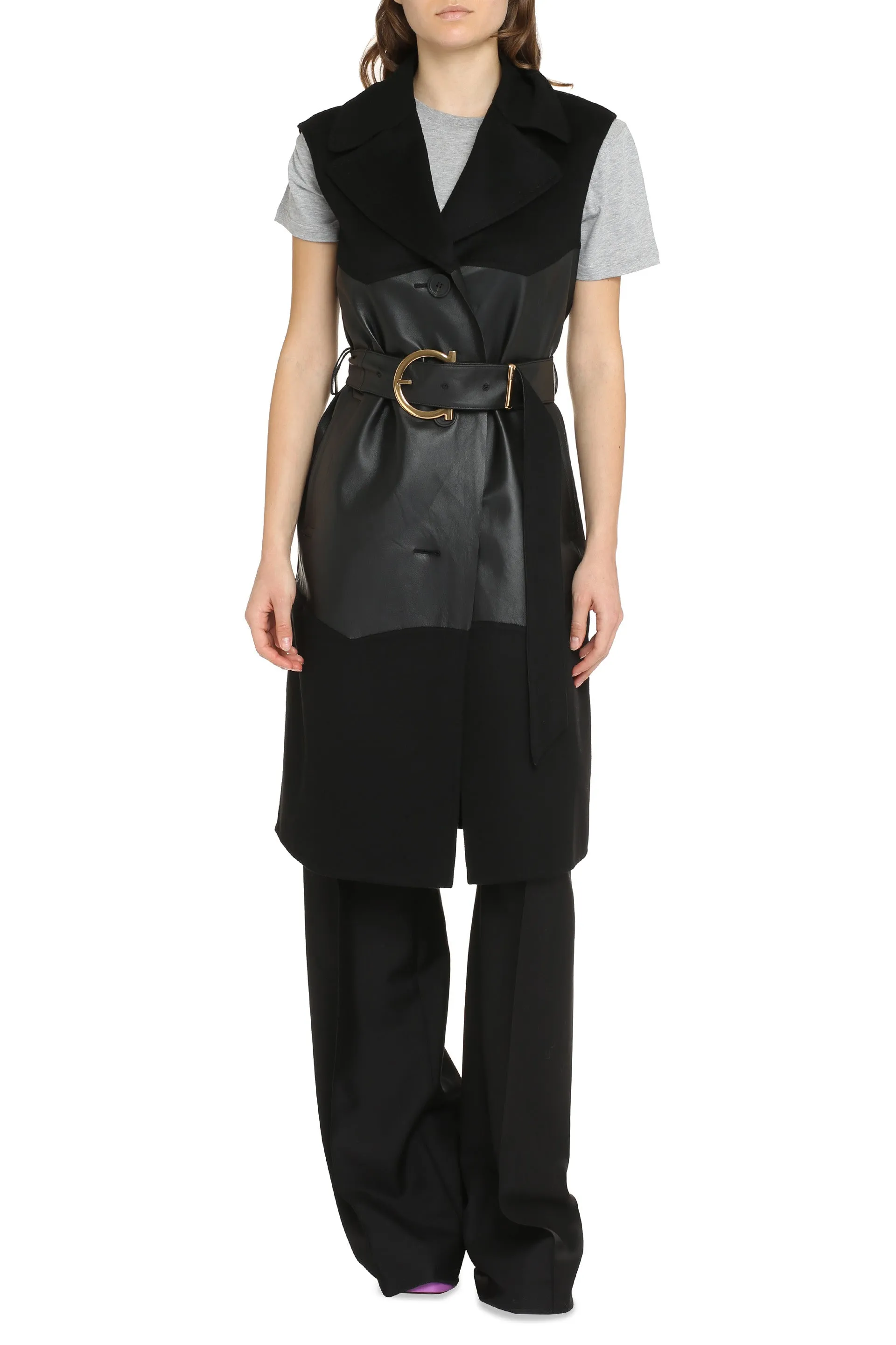 Wool and cashmere sleeveless coat