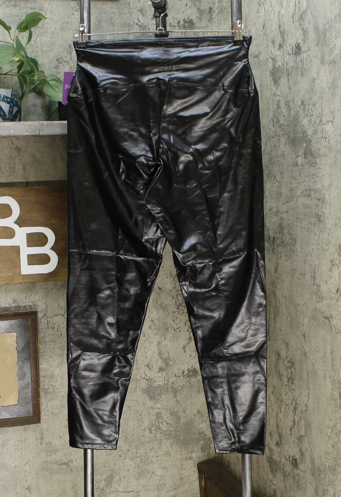 Yummie Pebbled Faux Leather Shaping Legging